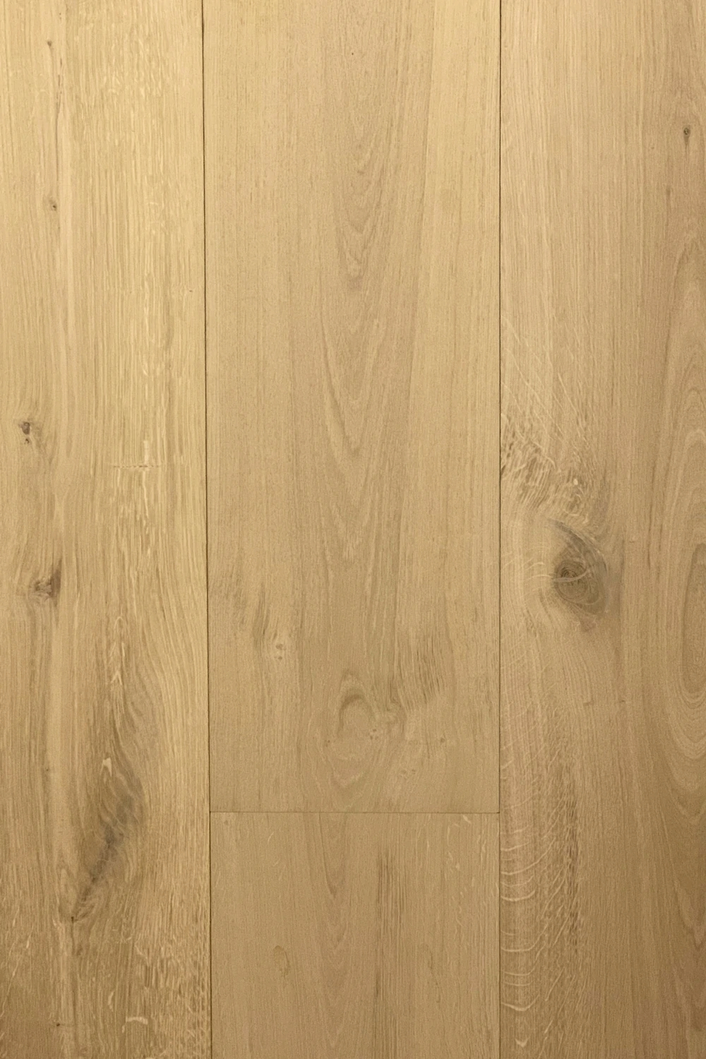 Unfinished 9-1/2″ <span>European Oak  Engineered Hardwood</span>