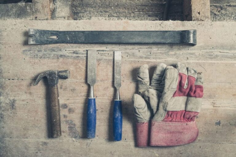 how-to-remove-engineered-hardwood-floor-without-damage