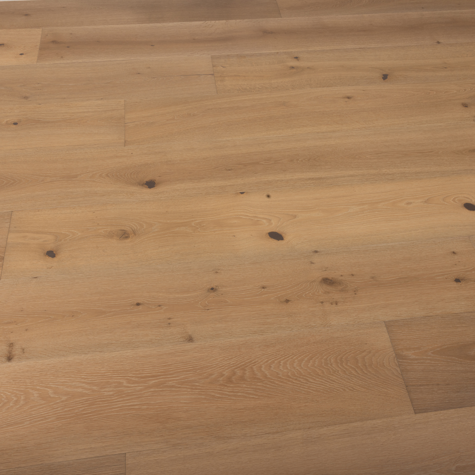 Faenza <span>10-1/4″ European Oak Engineered Hardwood Flooring</span>