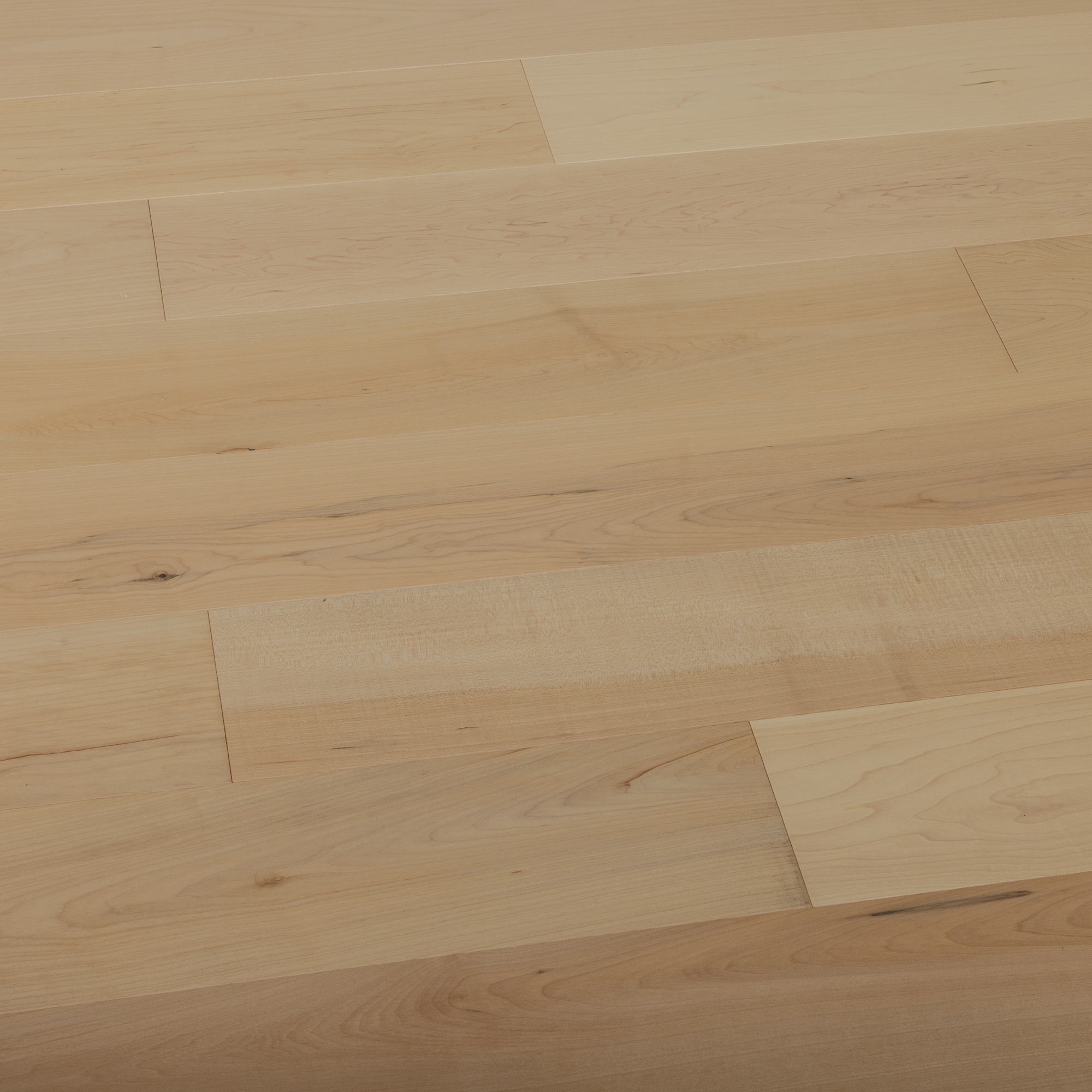 Gela <span>6-1/2″ Canadian Maple Engineered Hardwood Flooring</span>