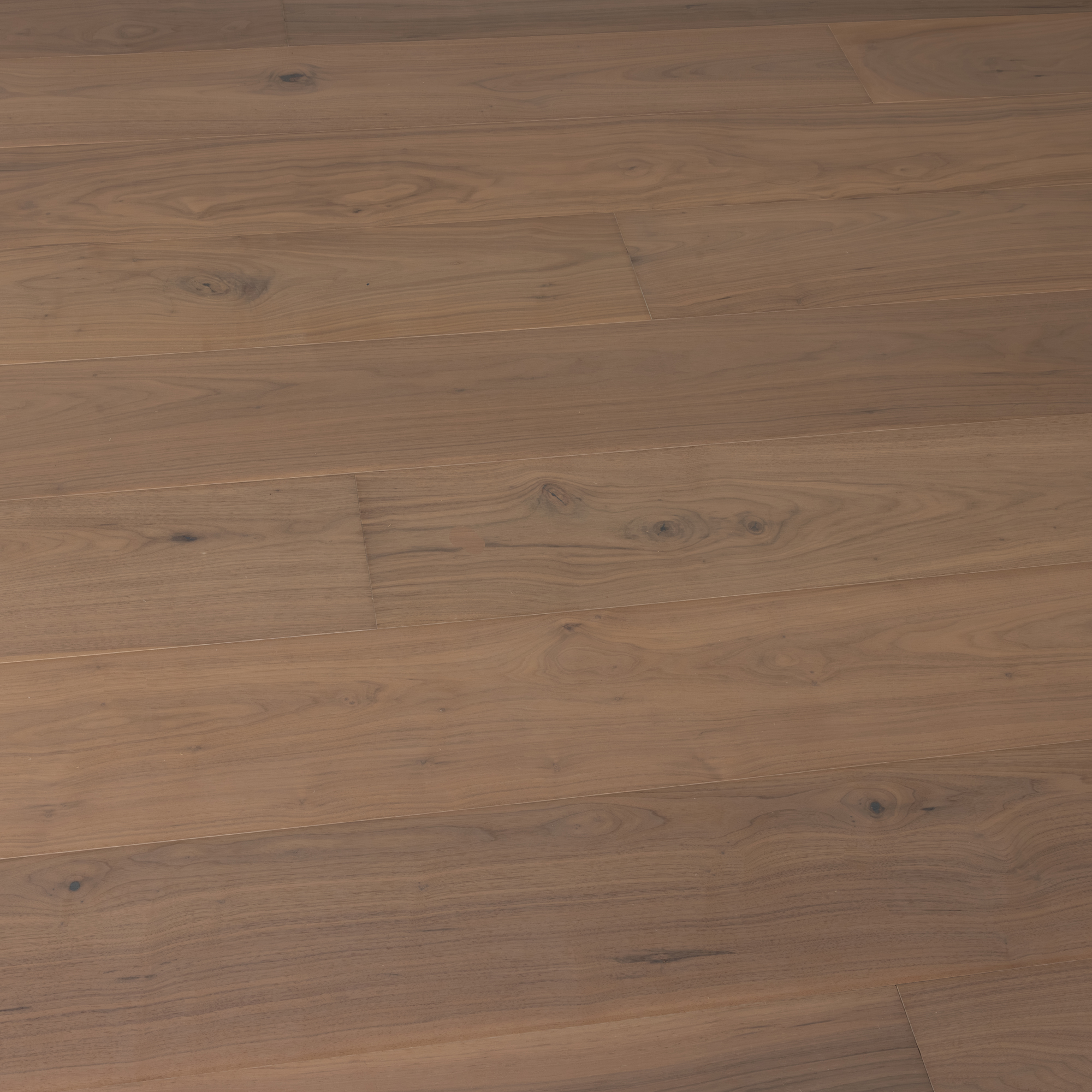 Fano <span> 8-5/8″ American Walnut Engineered Hardwood Flooring</span>